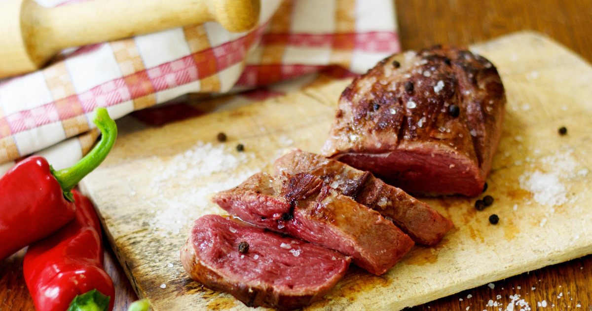 Magret de canard frais sous vide — free download