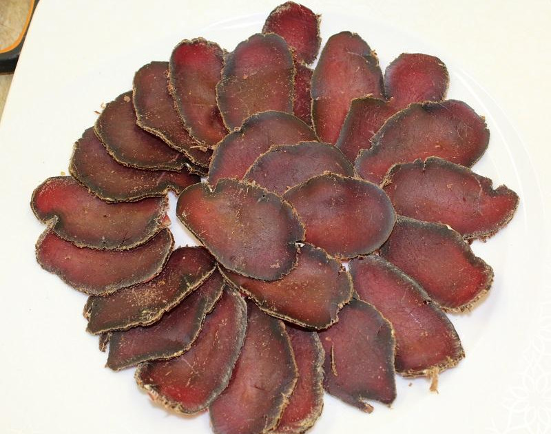 Jambon fumé de sanglier en tranche