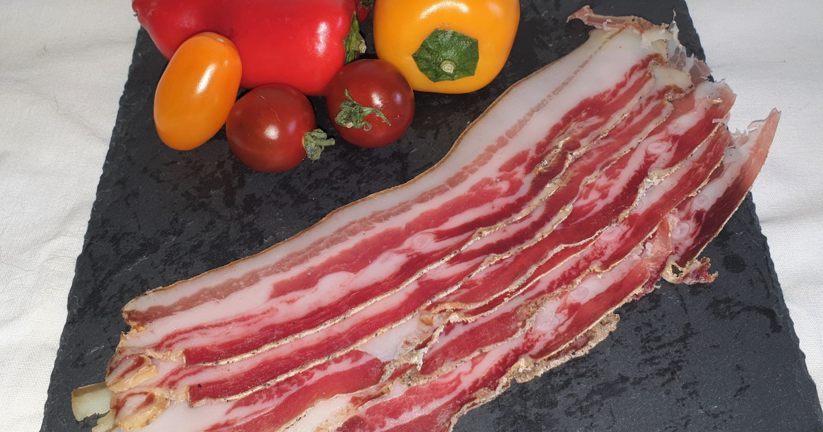 Poitrine séchée de Porc Noir Gascon - 11 kg