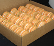 Les Macarondises - 35 Macarons Sucrés-salés Saumon Aneth