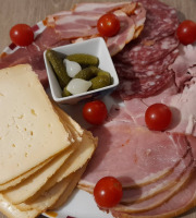 Gourmets de l'Ouest - Plateau raclette 5p. kit complet charcuteries & fromages fermiers
