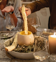 La Ferme Enchantée - [Précommande] Coquetier géant en céramique pour œuf d'autruche