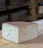 Les Fermes Vaumadeuc - Val-Doré - Au lait cru entier de vache - Affinage 3 mois - 430g