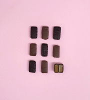 Basile et Téa - Caramels vanille enrobés  Chocolat noir 39% 120g