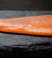 Lionel Durot - Demi filet de saumon fumé sur peau biologique Irlande