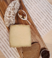 Maison Marie SEVERAC - Planche Babory (B): demi Sanérac et saucisson boeuf Salers du Cantal sans nitrites