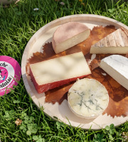 La Vache Charentaise - Plateau de fromages 8 pers