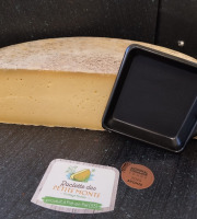 Ferme des Petits Monts - Raclette fermière NATURE BIO au lait cru - Demi Meule 3 kg