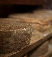 Fromagerie de la Chapelle Saint Jean - La tomme Au Cidre (demie)