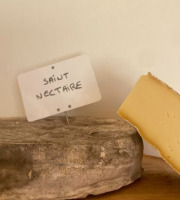 L'Auvergnat - Fromage Saint Nectaire AOP demi