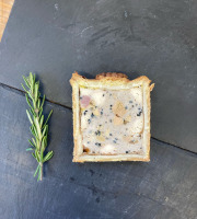 Elevage Les Blancs de l'Ouest - Pâté en croûte - Volaille, foie gras, sésame noir - 1 tranche