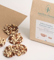 Aurélien Plassard Chocolatier - Palet lait 37% amandes Françaises