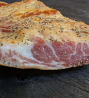 Elevage de Cochons en Forêt et Produits du Terroir Jurassien - Gorge de porc plein air fumé - Bulagna