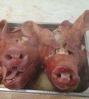 Ferme de la Paumerais - TETE DE PORC EPLUCHEE COMPLETE CUITE - 2 Kg