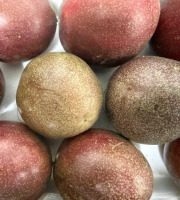 L'OLIVERAIE DU COUDON - FRUITS DE LA PASSION 1kG env (10/12pieces)