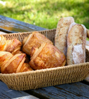 Ferme Sereine en Périgord - 2 Croissants PUR BEURRE gourmand PRÉCUIT