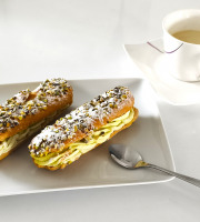 Traiteur Gourmet d'Alsace - Eclair à la Pistache gâteau 4 pers 400Gr