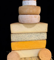 Ferme du Sire de Créquy - Fromages fermier - assortiment  15 personnes