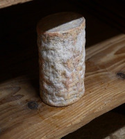 Alléosse Maitre Artisan Affineur Fromager - Fourme d'Ambert AOP affinée au Sauternes Rayne Vigneau 2002