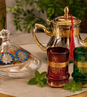 Le Paradis d'Escargot - ensemble théier 2 personne et 2  verre a the  et mini tagine