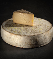 Les Affineurs des Volcans - Tomme Fermière Marcel Charrade | Demie env. 2,5 Kg