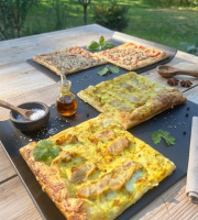 Ferme Sereine en Périgord - Duo CARRÉ² de TartéFine Indienne (crème, poulet, curry)