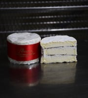 Alléosse Maitre Artisan Affineur Fromager - Alléosse - Brillat Savarin IGP Truffé (entier)