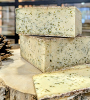 Crémerie de Mandallaz - La Raclette Ail des Ours - FERMIERE - lait cru - 2 pers - Tranchée