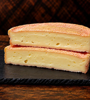 Alléosse Maitre Artisan Affineur Fromager - Munster au lait cru  AOP affiné à l'eau de vie de Mirabelle (1/2)