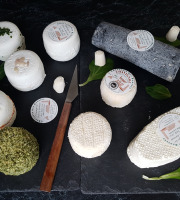 Les Délices de la Chèvrerie - Plateau Royal : Le Meilleur du Fromage de Chèvre + 500 Gr de Bouchons