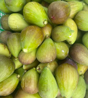 Des Poules et des Vignes à Bourgueil - Figues fraîches blanches/violettes