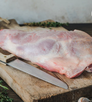 Maison BAYLE - Champions du Monde de boucherie 2016 - Gigot d'agneau manche et selle 2,5kg - Saugues (43) paques