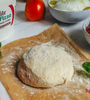 Ferme Sereine en Périgord - lot de 12 Pâtes à Pizza en pot à l'huile d'olive - 12 x 240g - surgelés