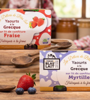 La Ferme de Blas'Lait - Lot Yaourts à la grecque sur lit de confiture Myrtille x4 + Fraise x4