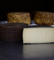 Alléosse Maitre Artisan Affineur Fromager - Manchego Artisanal au lait cru de brebis Manchega AOP +12 mois 500g