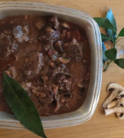 Domaine des Alliers -  Bœuf d'exception - Assortiment pour Bourguignon de Bœuf AOC Maine-Anjou, BIO – 800 g  [SURGELÉ]