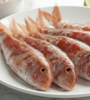 Poissonnerie Paon - Rouget-barbet : vidé écaillé étêté, lot de 500g