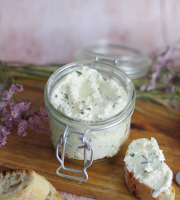 Elevage La Doudou - Fromage De Vache Frais Aux Fines Herbes