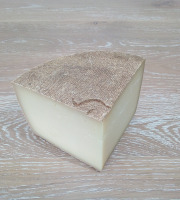 Ferme AOZTEIA - Fromage Fermier Basque Aop Ossau-iraty Au Lait Cru - 325g Environ