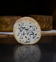 Alléosse Maitre Artisan Affineur Fromager - Fourme d'Ambert AOP affinée au Sauternes Rayne Vigneau 2002 1kg