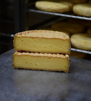 Alléosse Maitre Artisan Affineur Fromager - Livarot au lait cru AOP Vaches de race Normande (entier)