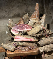 Jean-Paul Vincensini et Fils - Bloc de Prisuttu Bio AOP 36 mois- Jambon bio sec médaille d'or 1kg