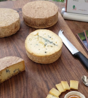 La ferme des Montigots - Fourme des Montigots entière