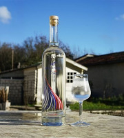 Cham B - Rives d'Éole Vodka, distillée à partir de blé français, élégante et pure