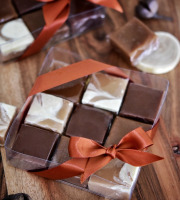 Invitation au Délice - Coffret de 9 Caramels Tendres - Lot de 4