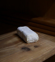 Alléosse Maitre Artisan Affineur Fromager - Briquette de l'Argolay fermière au lait cru