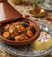 Le Paradis d'Escargot - Tajine poulet pruneaux abricots amandes pour 5 personnes