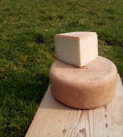 La ferme Lassalle - Fromage de Brebis AOP Ossau-Iraty Fermier d'Estive - 6 mois - le quart de 1kg