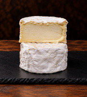 Alléosse Maitre Artisan Affineur Fromager - Chaource Fermier AOP au lait cru (1/2)