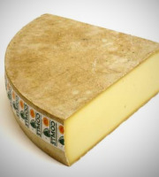 Elevage de Cochons en Forêt et Produits du Terroir Jurassien - 1/4 de meule Comté Bio 8-9 mois - 10 kg